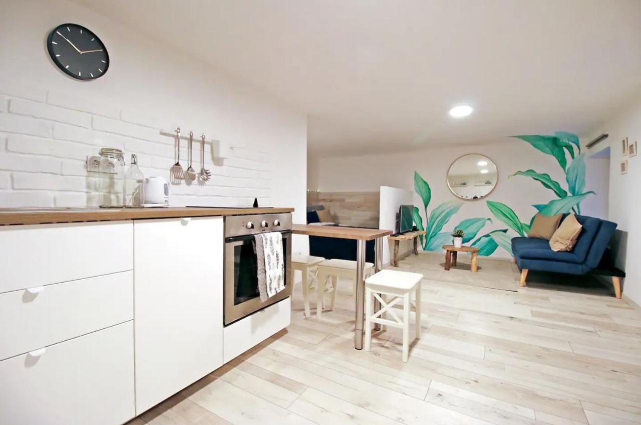 Cosy Cottage - Cheerful Apartment In The Center Budapest Bagian luar foto