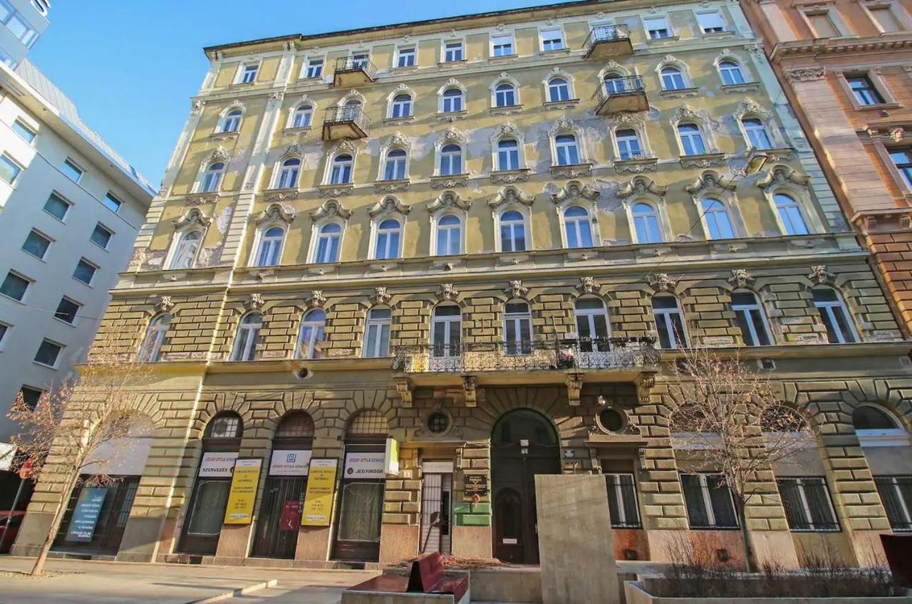 Cosy Cottage - Cheerful Apartment In The Center Budapest Bagian luar foto